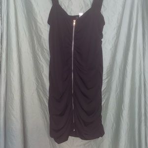 Black Body con dress with full zipper